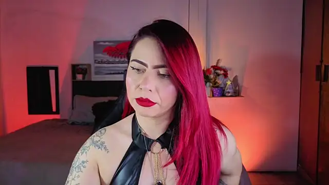 Snapshot of Dulce_charlottee chatting on May 3, 7:31 pm Dulce charlottee online show from May 3, 7:31 pm