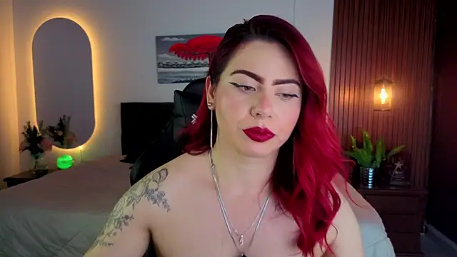 Snapshot of Dulce_charlottee chatting on May 19, 7:31 pm Dulce charlottee online show from May 19, 7:31 pm
