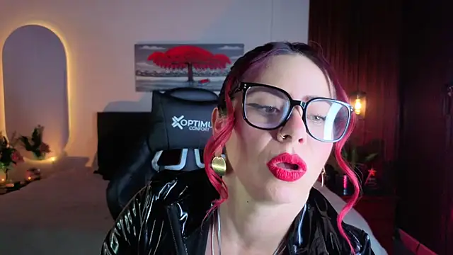 Snapshot of Dulce_charlottee chatting on May 30, 7:44 pm Dulce charlottee online show from May 30, 7:44 pm