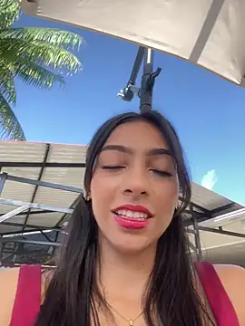 Snapshot of Ema_azel chatting on January 7, 1:46 pm Ema azel online show from January 7, 1:46 pm