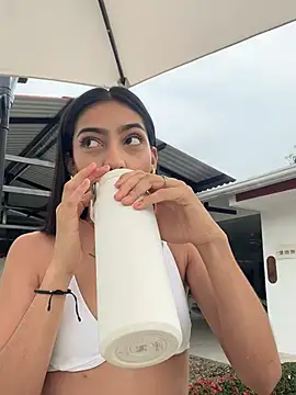 Snapshot of Ema_azel chatting on March 22, 1:30 pm Ema azel online show from March 22, 1:30 pm