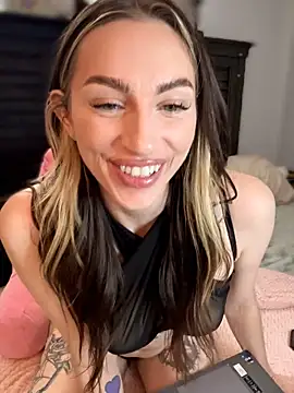 BrattyBae xo online show from May 19, 4:46 pm