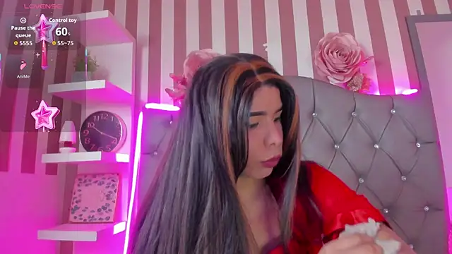 Snapshot of Giorgina_Parado chatting on February 10, 4:27 am Giorgina Parado online show from February 10, 4:27 am