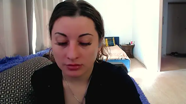 Helen Adams  online show from May 12, 5:48 am