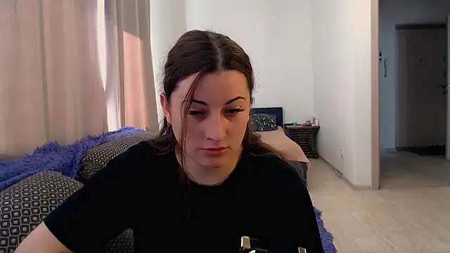 Helen Adams  online show from June 23, 4:54 am