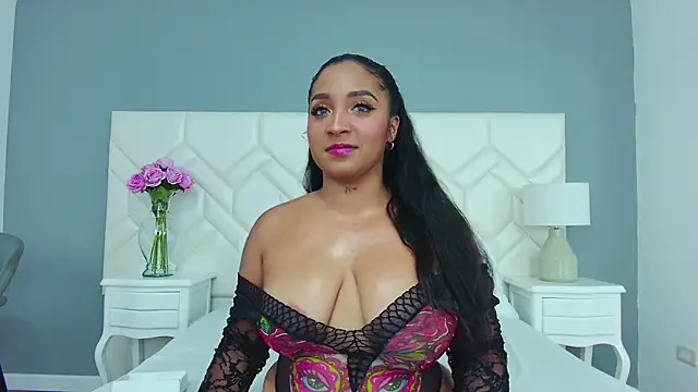 Snapshot of KateVenegas chatting on December 19, 8:44 pm KateVenegas online show from December 19, 8:44 pm