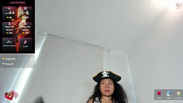 Snapshot of ChanelMillers_ chatting on October 15, 7:03 pm ChanelMillers online show from October 15, 7:03 pm