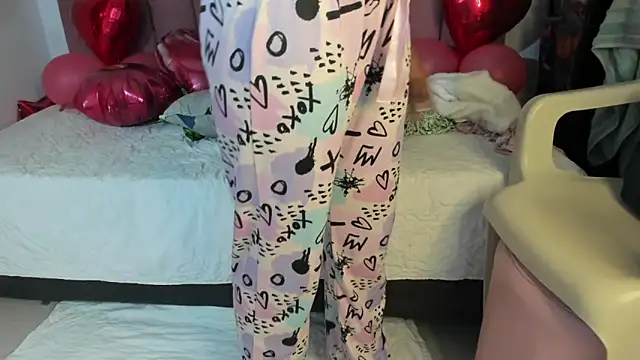 Tahira 21  online show from February 13, 9:00 pm