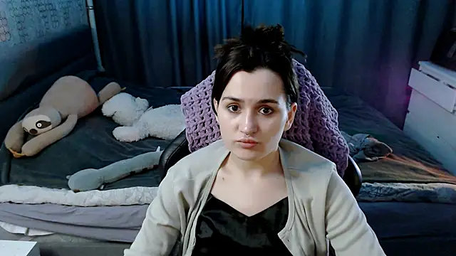 KiraYammy online show from February 2, 1:45 am