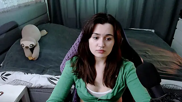 KiraYammy online show from March 7, 10:32 pm