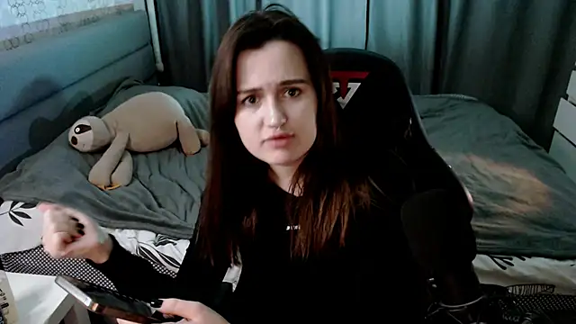 KiraYammy online show from March 21, 6:51 pm