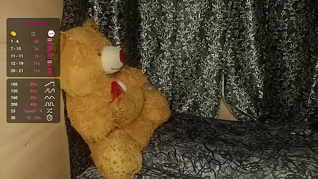 shuhana  online show from February 14, 2:39 am