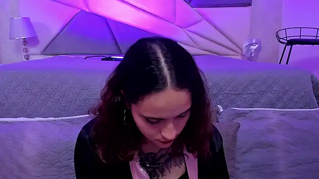 AnnyThompson  online show from January 9, 8:44 pm