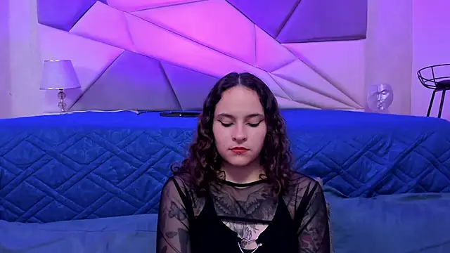 AnnyThompson  online show from January 22, 1:31 am