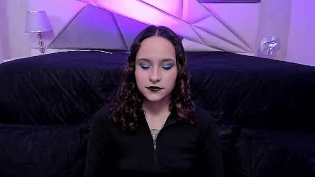 AnnyThompson  online show from February 2, 8:51 pm