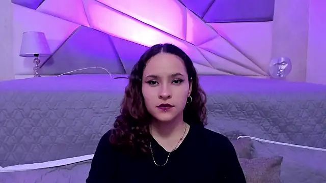 AnnyThompson  online show from February 8, 12:49 am