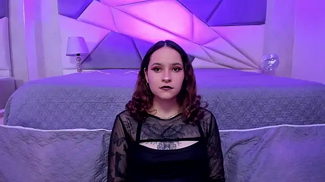 AnnyThompson  online show from February 9, 8:34 pm