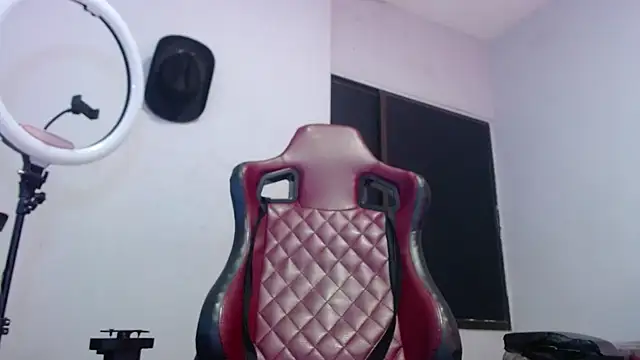 snowflake xxx online show from October 12, 7:13 pm