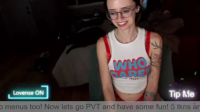Snapshot of Plantbabeee chatting on March 24, 4:06 am Plantbabeee online show from March 24, 4:06 am