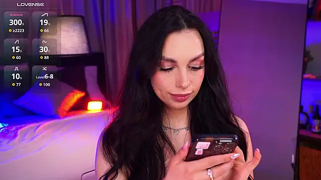 LunaNight online show from March 20, 8:25 pm