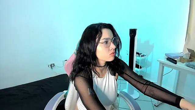 WandaDoll online show from March 11, 6:41 pm