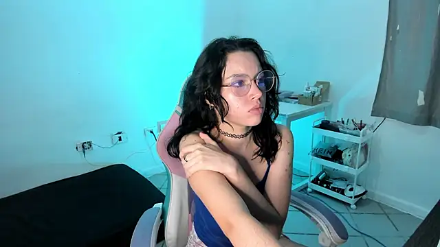 WandaDoll online show from March 20, 8:51 pm