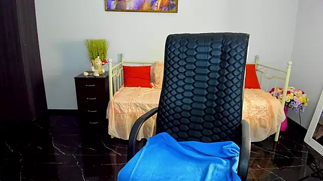 Julia Dean online show from February 10, 4:14 pm