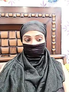 Snapshot of Yours-Bebo chatting on January 7, 6:24 pm Yours-Bebo online show from January 7, 6:24 pm