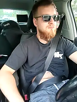 Sweet bear69 online show from September 19, 1:23 pm