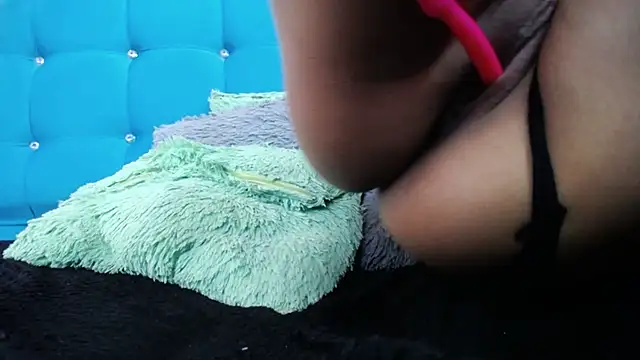 sweet skylove  online show from January 9, 3:48 pm