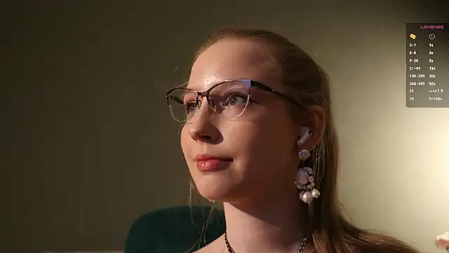 Snapshot of steffania- chatting on April 20, 3:26 pm steffania- online show from April 20, 3:26 pm