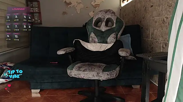 Snapshot of rogert_xx chatting on September 23, 12:57 am rogert xx online show from September 23, 12:57 am