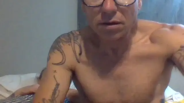 Pcsammy73 online show from May 17, 8:01 am