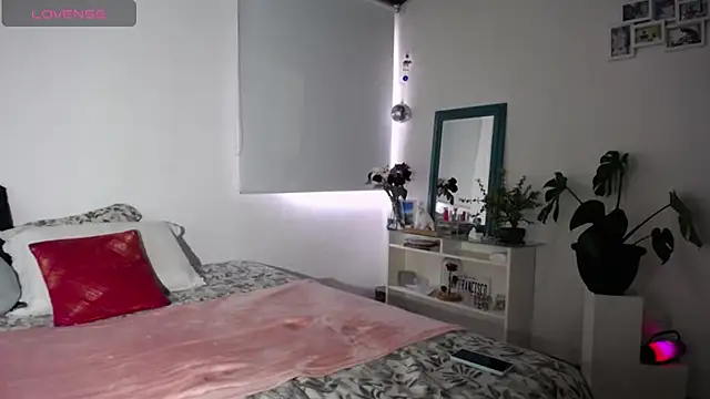 Snapshot of _Lalaa chatting on October 28, 9:50 pm  Lalaa online show from October 28, 9:50 pm