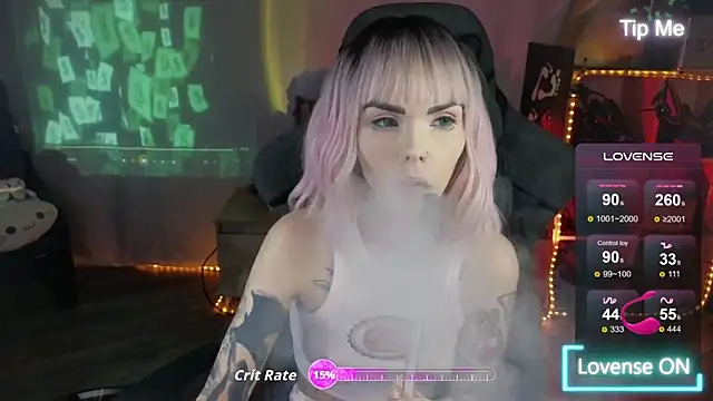 Kerry Kirk online show from December 2, 9:43 pm