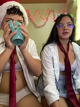 Antonella Cruz02 online show from December 15, 8:36 pm