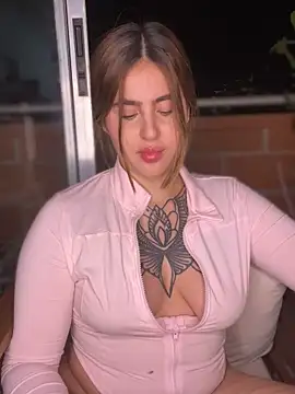 ValerieHilton online show from January 23, 1:19 am