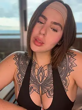 ValerieHilton online show from February 3, 10:21 pm