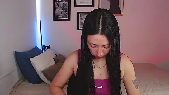 lilyy evanss online show from February 11, 7:48 pm