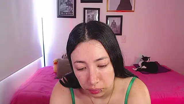 lilyy evanss online show from February 26, 9:48 pm