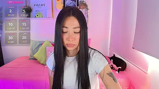 lilyy evanss online show from September 29, 8:35 pm