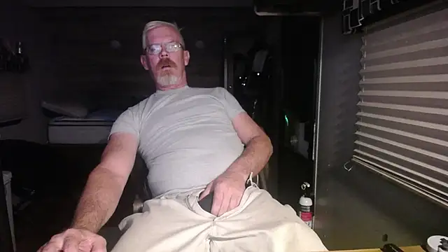 Snapshot of Di9ital069 chatting on March 4, 1:55 am Di9ital069 online show from March 4, 1:55 am