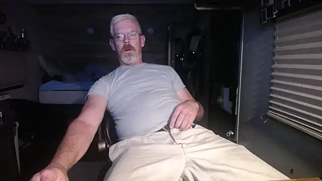 Snapshot of Di9ital069 chatting on March 5, 2:36 am Di9ital069 online show from March 5, 2:36 am