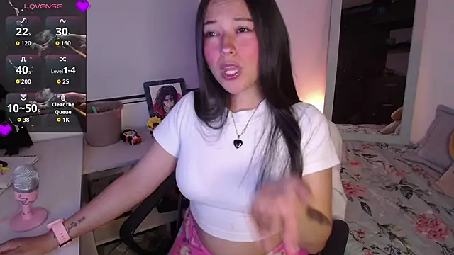 Lexie Thompson10 online show from November 27, 1:07 am