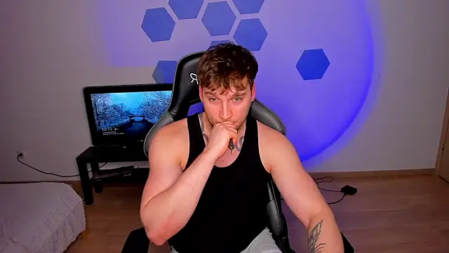 Chris Tyson online show from March 25, 8:04 pm