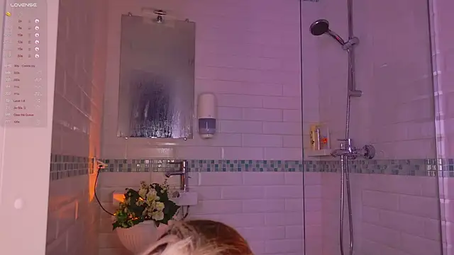 LoraaDoll online show from February 15, 5:17 pm