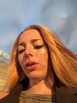 LoraaDoll online show from September 18, 3:36 pm