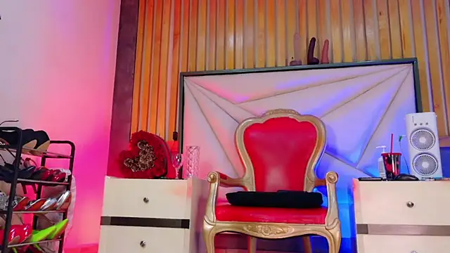 LilyyBigAss online show from April 14, 11:49 am