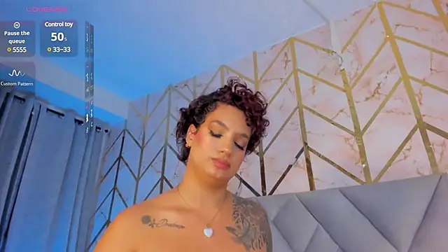 Arianabromw online show from December 7, 10:17 pm