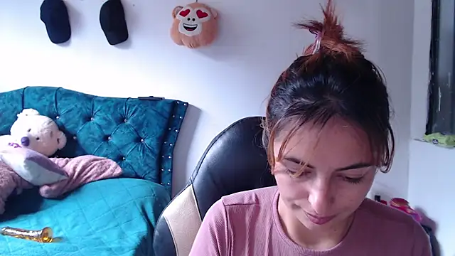 Kate lorens9 online show from May 14, 2:24 pm
